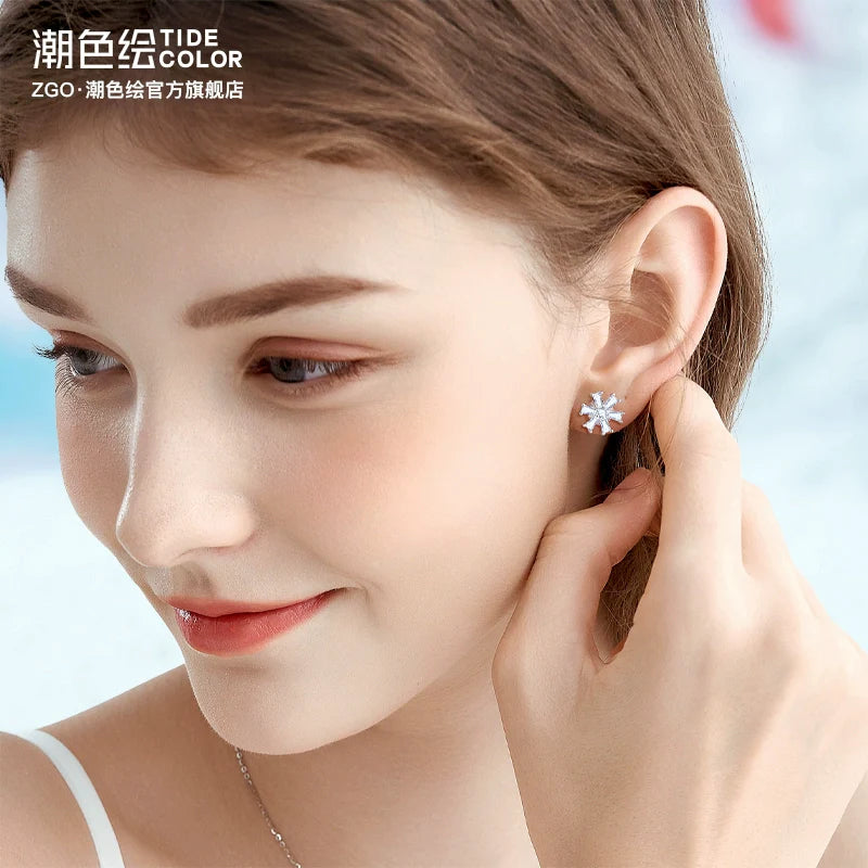 Dancing Snowflake Zircon 925 Sterling Silver Stud Earrings